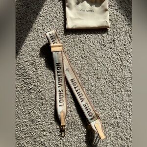 Louis Vuitton Bandoulière Adjustable Strap